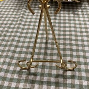 Vintage Elegant Gold Color Stand